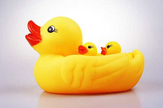 Pack Of 4 Ducks 1 Big and 3 Small Chu Chu Ducks Bath Toys For Kids - Cute Rubber Ducks Baby Bathroom Toys